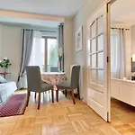 Tyzenhauz Lobzowska Street * Cracóvia
