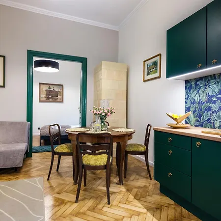Apartment Tyzenhauz Lobzowska Street
