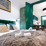Tyzenhauz Lobzowska Street Apartman Krakkó