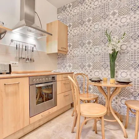 Appartamento Tyzenhauz Lobzowska Street Cracovia