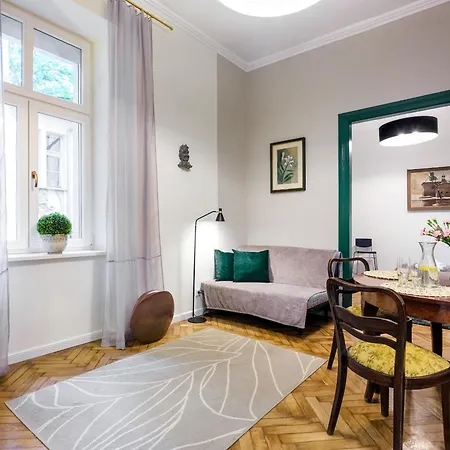 Tyzenhauz Lobzowska Street * 克拉科夫